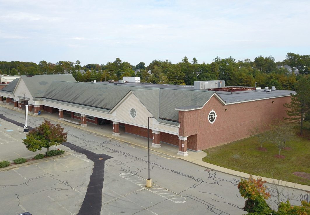 Shaws Supermarket building